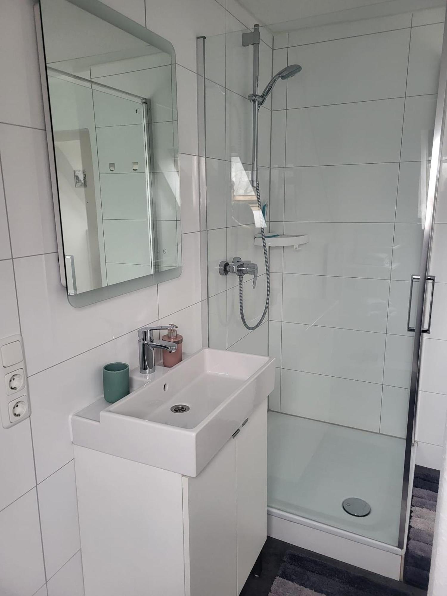 A&V Apartments Gemuetliche Rheinblick Wohnung Apt Daisy دوسبرغ المظهر الخارجي الصورة